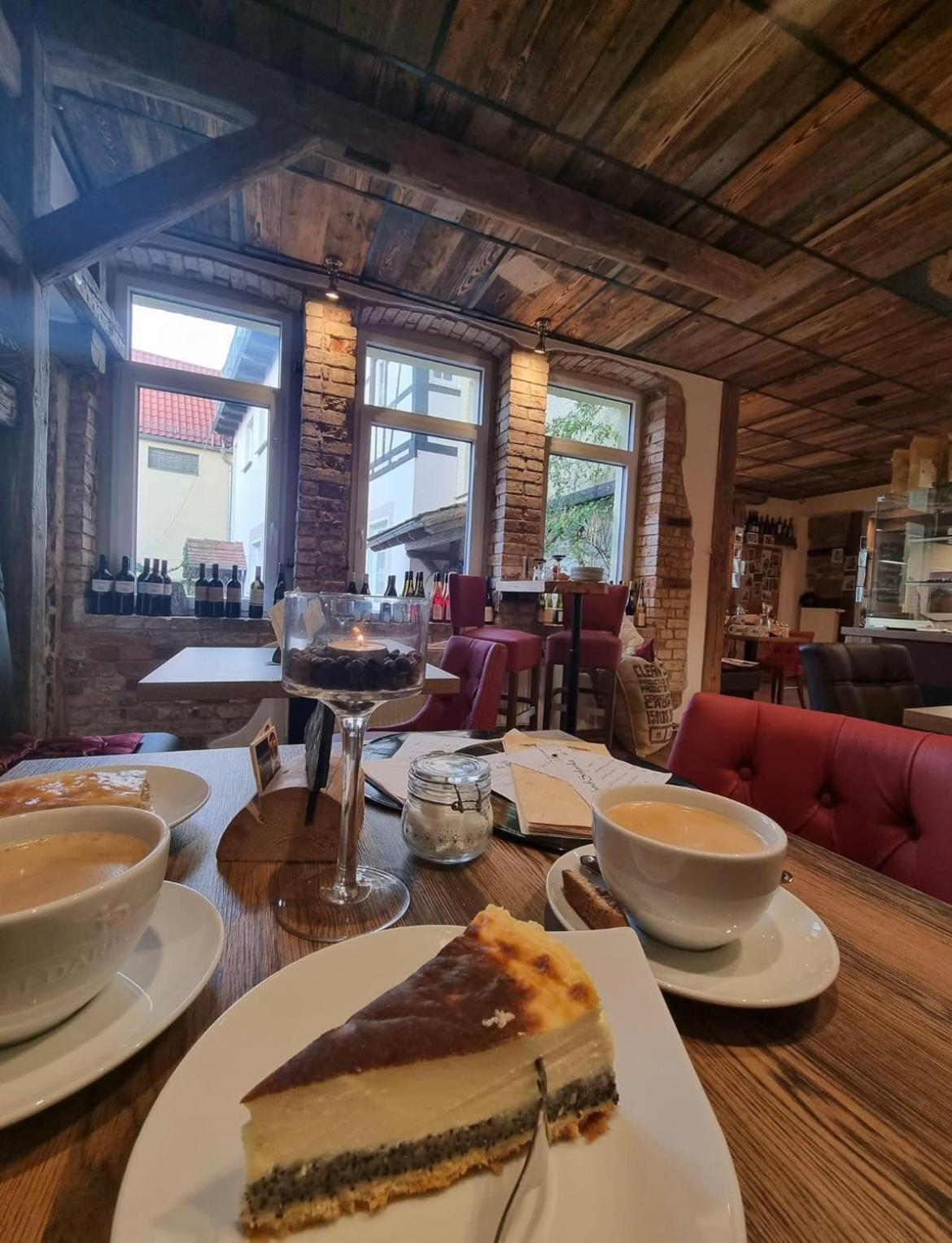 Гостевой дом & Cafe Mohrenbrunnen Айзенберг